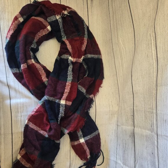 Plaid Scarf - Picture 1 of 1